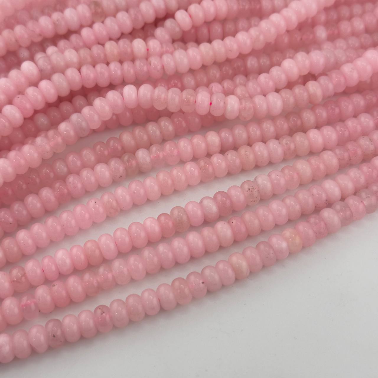 Бусины Халцедон размер 8*4мм натуральный камень