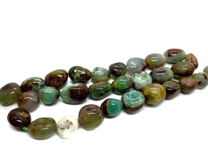 Бусины Опал зеленый; размер средней бусины 15*11мм, натуральный камень
